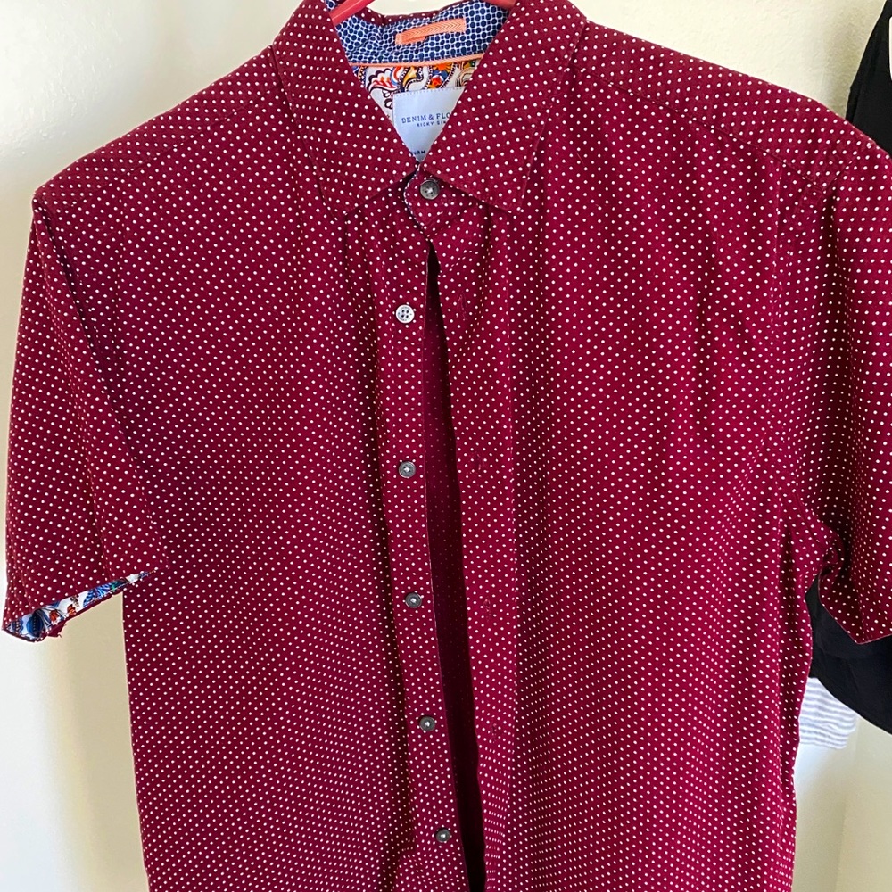 Short sleeve button down